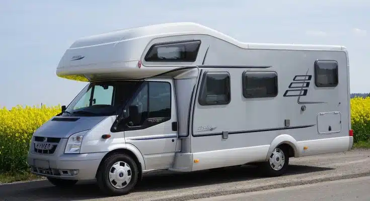 Pourquoi faire l'achat de votre camping-car dans une concession ?