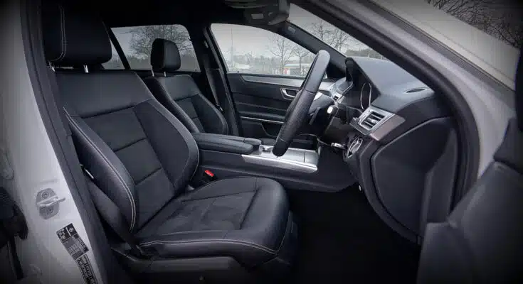 Protection de sièges auto : pourquoi mettre des housses ?